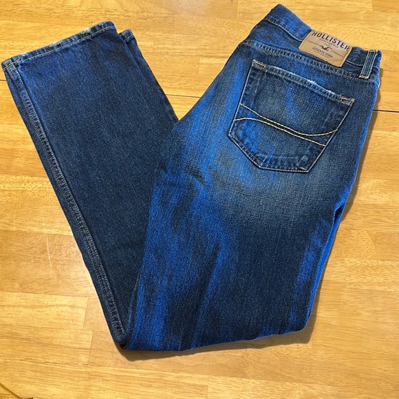 Hollister Jeans - Picture 1 of 2